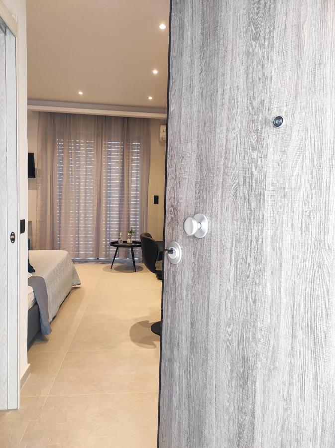 Poseidonas Luxury Apartment プラタネス エクステリア 写真